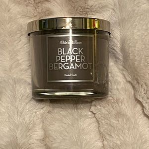 Bath and Bodyworks single wick candle in black pepper bergamot